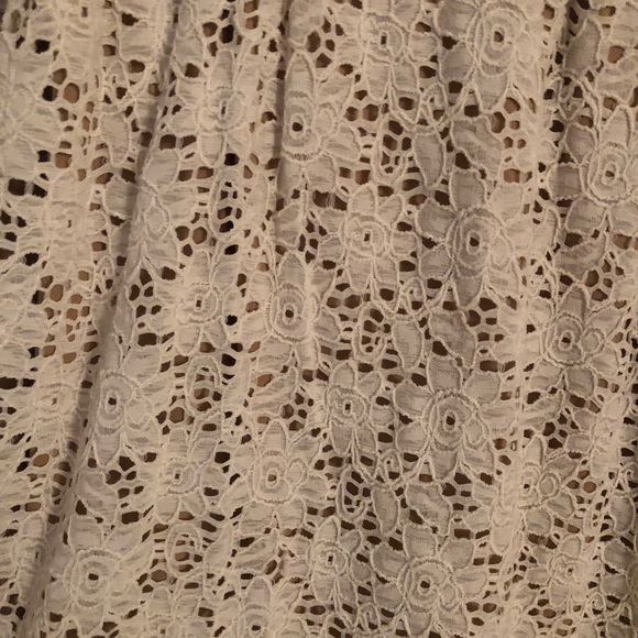 Mid-short white and brown dress - Picture 2 of 3